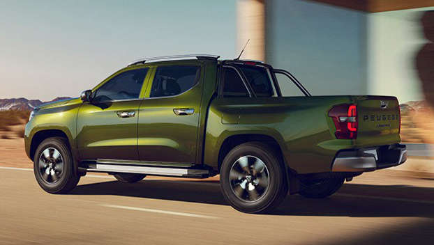 Peugeot Landtrek, вигляд ззаду з лівого боку