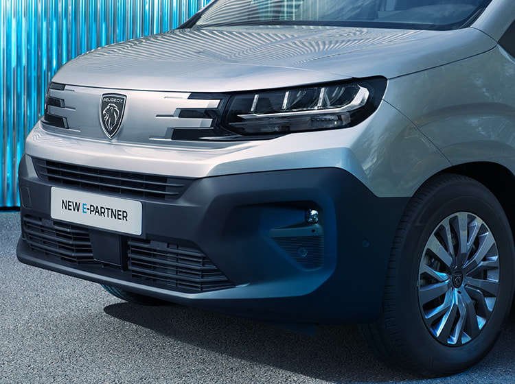 Передок на новому Peugeot e-Partner