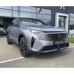 Новий Peugeot 3008 сталевого кольору перед салоном "Автопасаж"