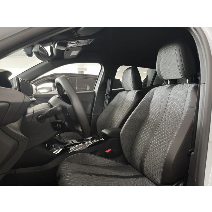 Peugeot 2008 1.2 PureTech 130 АКПП-6 Allure 2026