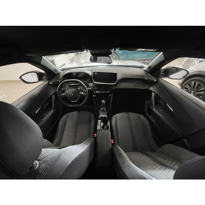 Peugeot 2008 1.2 PureTech 130 АКПП-6 Allure 2026