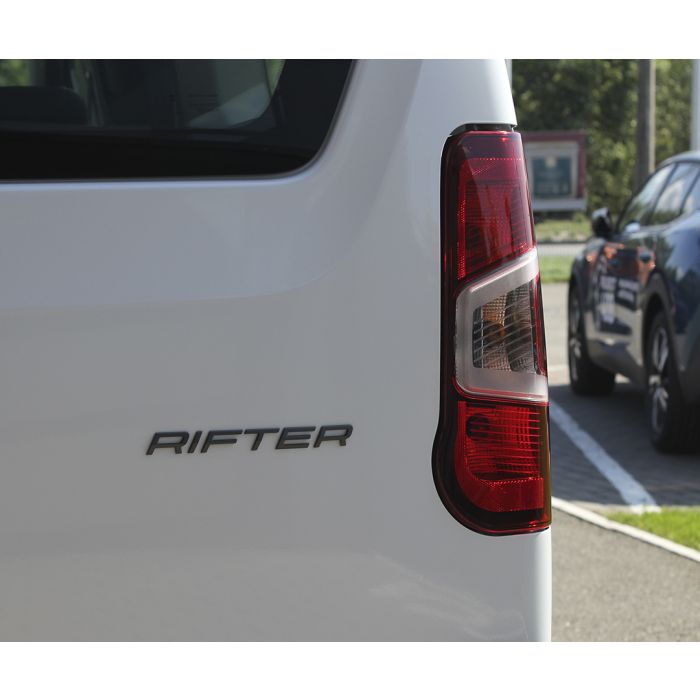 Peugeot New Rifter 1.5 BlueHDi 100 S&S МКПП-6 Active Pack L2 2024