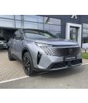 Новий Peugeot 3008 сталевого кольору перед салоном "Автопасаж"